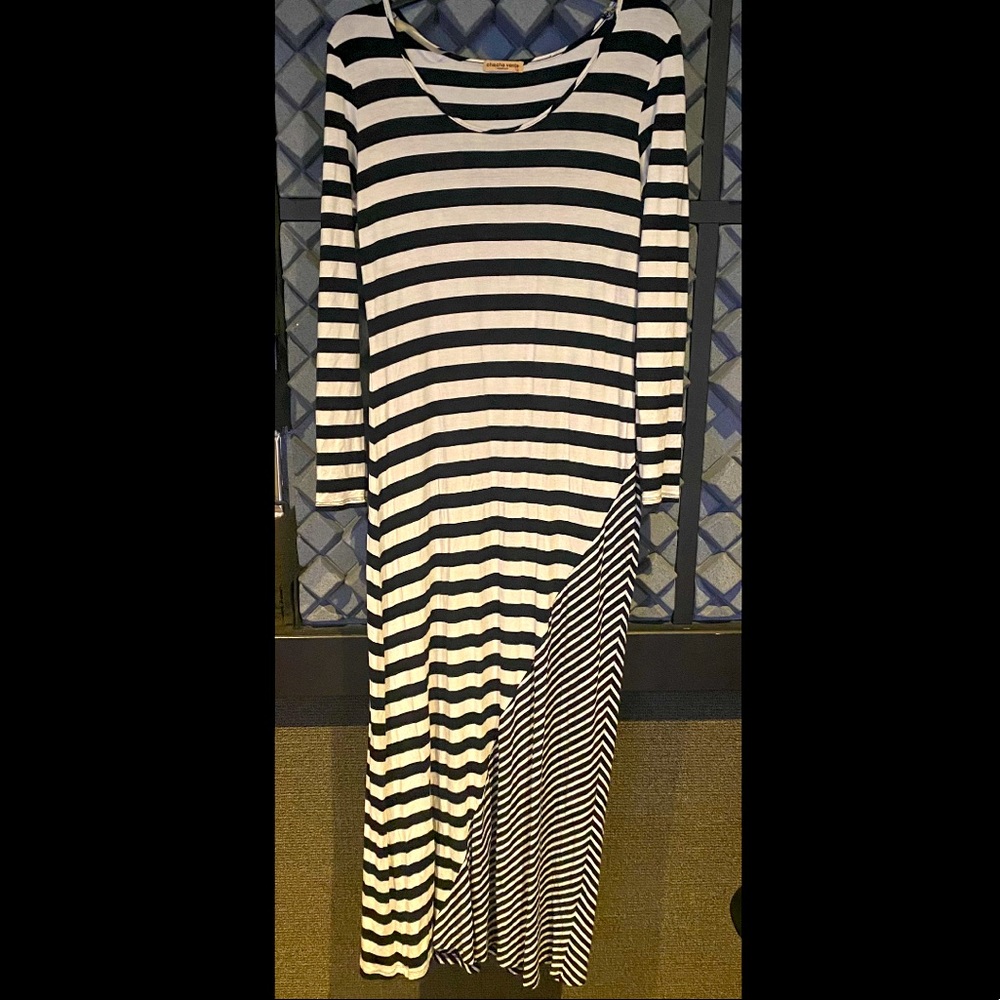Cha Cha Vente Maxi Dress Size M